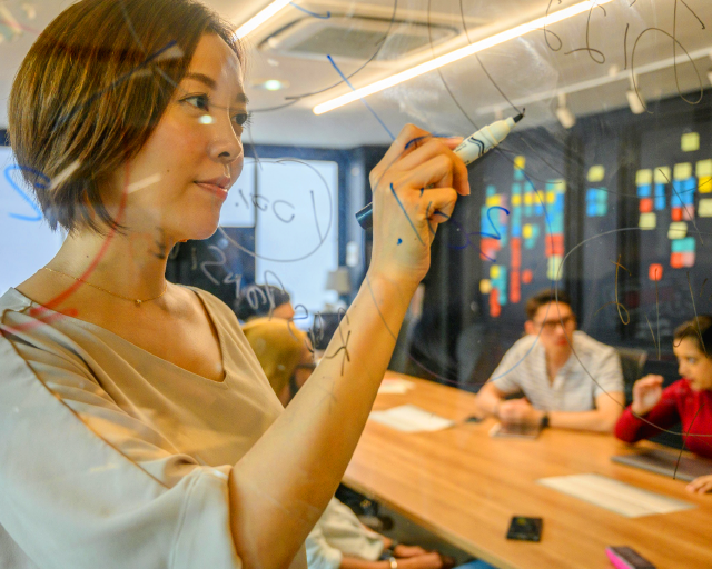 qmchashi SRM 提供源請求（SR）和采購請求（PR）功能，作為采購或采購項目的正式啟動