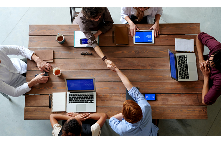 qmchashi 業(ye) 務項目管理軟件幫助用戶管理加拿大pc网页版官网、合同、項目、資源、活動、采購、交付、成本和收款等。