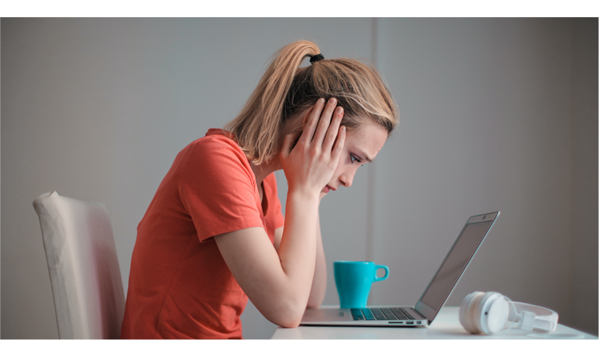 qmchashi 工時表支持員工按工作類別、任務等記錄工作時間，讓員工反思自己的時間利用情況，識別並刪除不重要的浪費時間的任務。