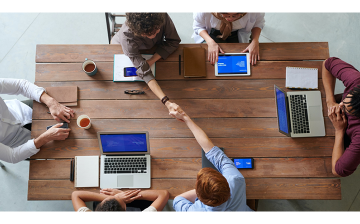 qmchashi 允許您同時管理加拿大pc网页版官网項目和維護與(yu) 加拿大pc网页版官网的關(guan) 係。