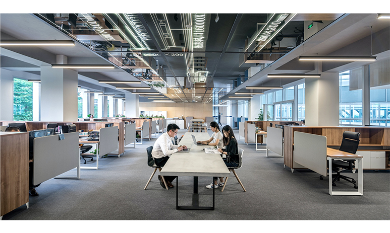 qmchashi 工時表的時間跟蹤可以讓你確切地知道完成一項任務需要多長時間，以及你的團隊中誰是最有生產(chan) 力的，無論他們(men) 是正式員工還是合同工。了解在某些任務上花費了多少時間可以幫助企業(ye) 有效地選擇員工，並讓員工思考如何利用他們(men) 的時間。